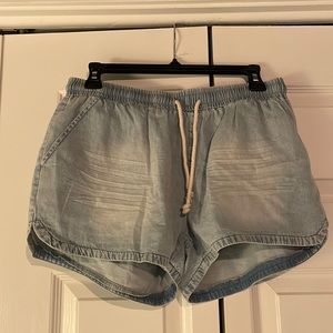 Size medium OCEAN DRIVE light blue wash shorts (with string)